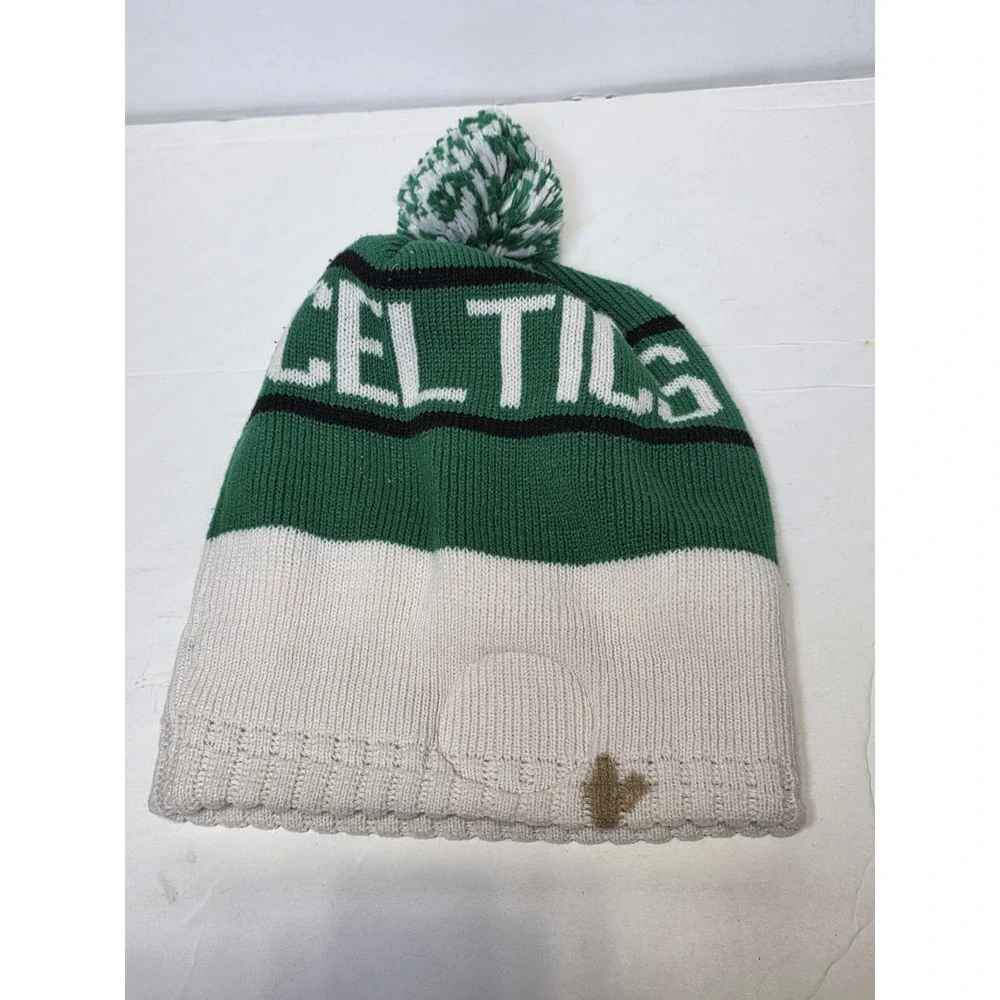 Boston Celtics Mitchell & Ness Pom‎ Beanie Knit Hat Green White Cuff NBA